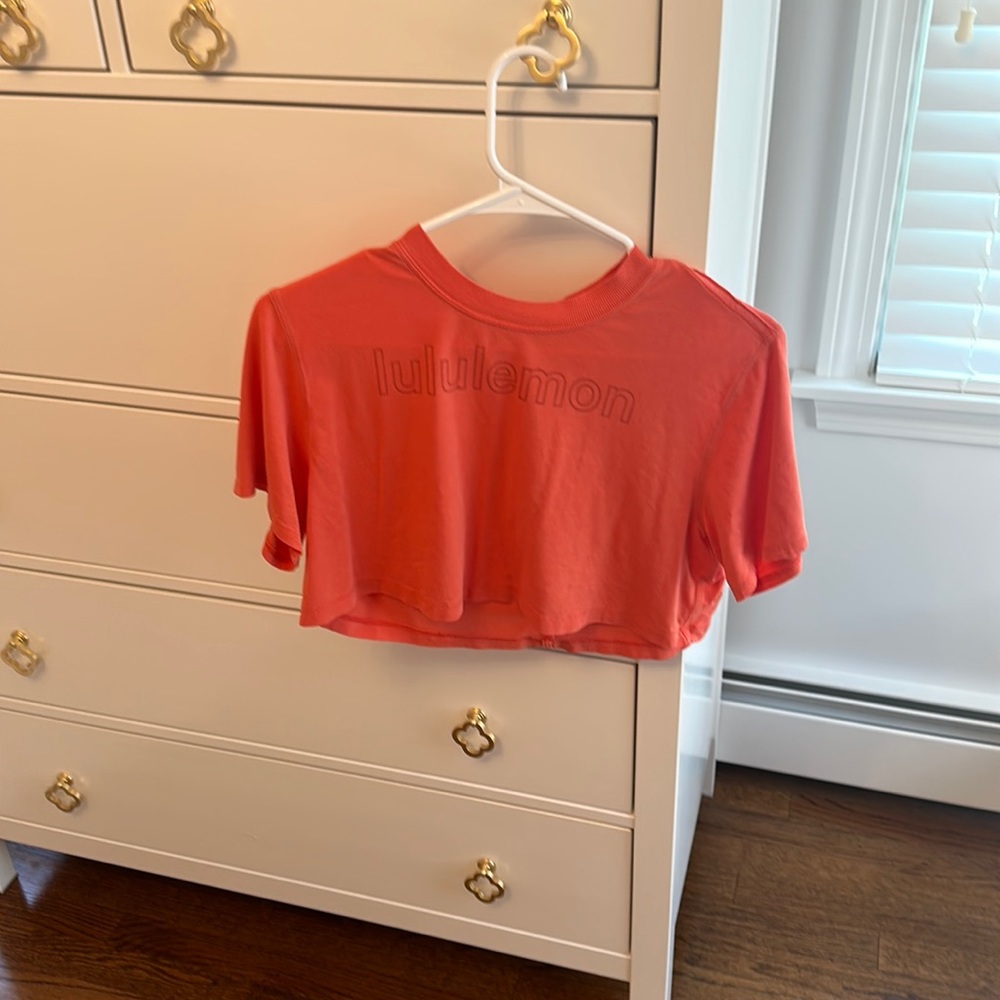 Lululemon All Yours Cropped T-shirt: size 2